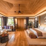 BE-S-KM-002_web13_Upper_Level_Master_Bedroom